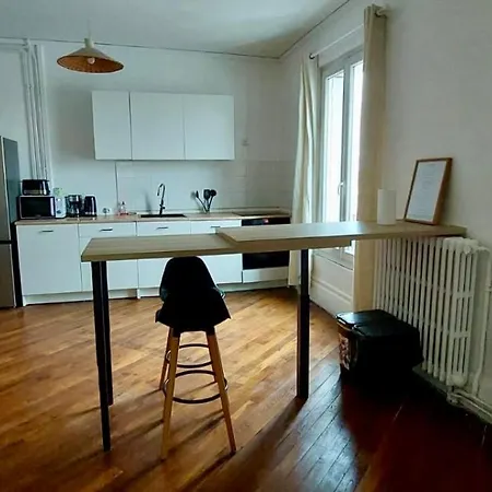 3 - 4 Couchages Apartment *
